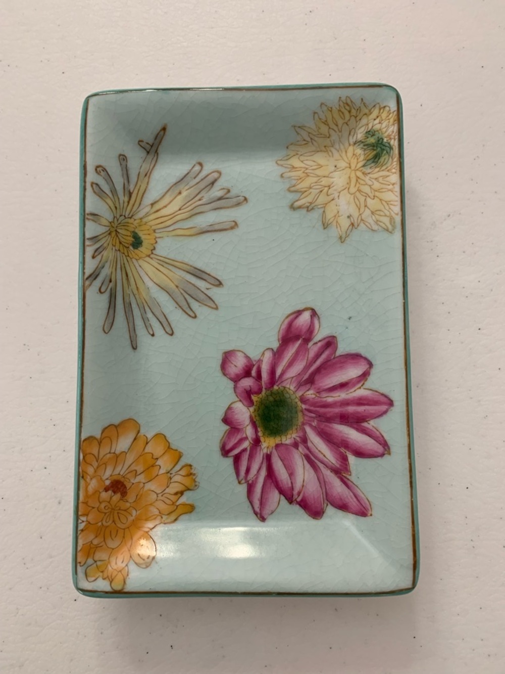 Trinket tray for glasses, jewelry, keys & more - mums